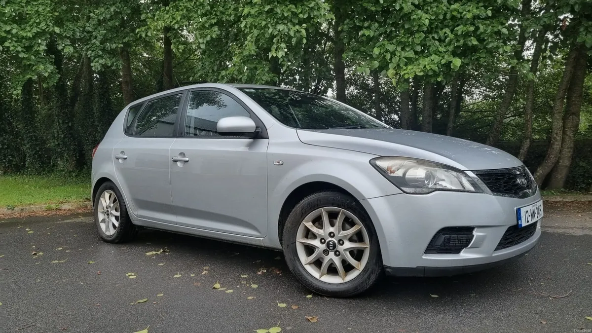 Kia Ceed 2012 - Image 1