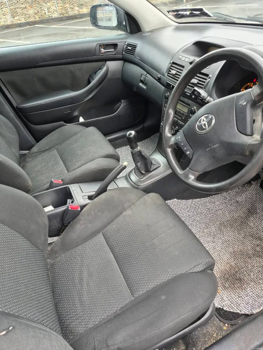 2006 Toyota Avensis - Image 6