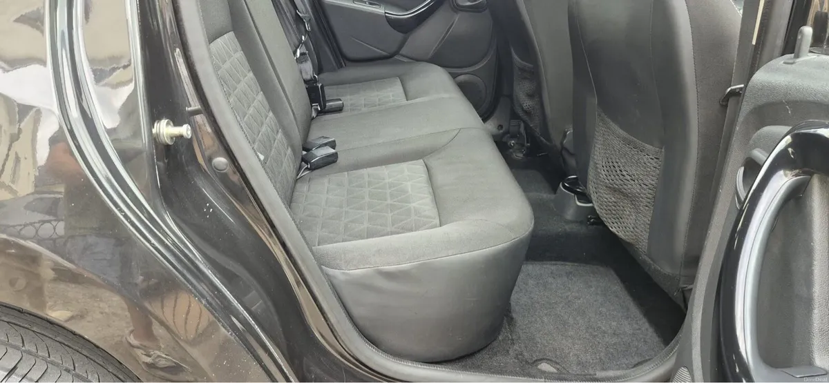 2015 Dacia Duster Signature 1.5 DCI new NCT - Image 4