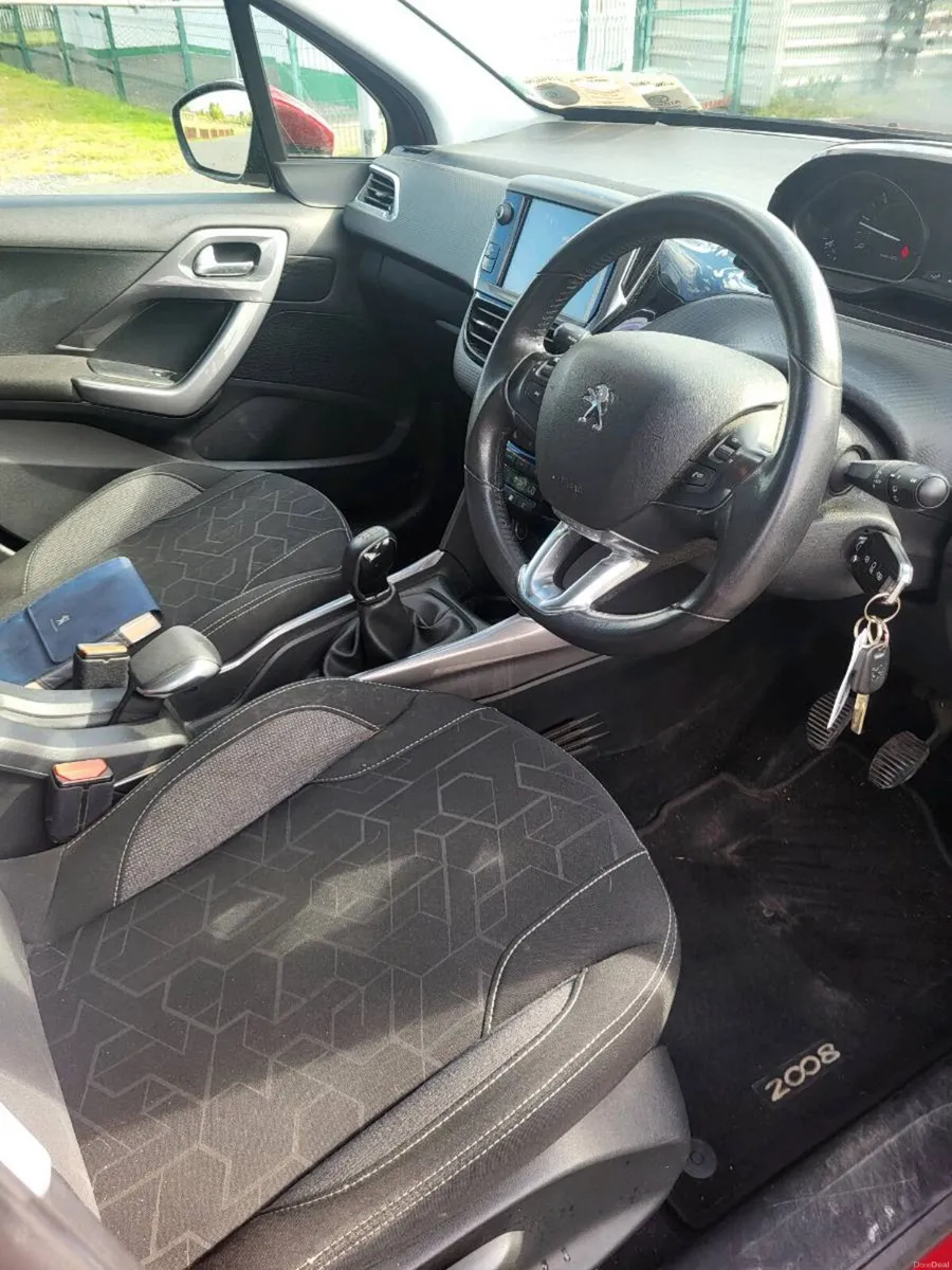2017 Peugeot 2008 diesel/ full service history✅️ - Image 5