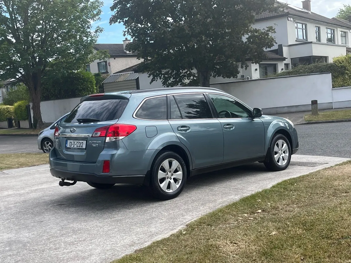 Subaru outback 2.0td se 5dr - Image 2