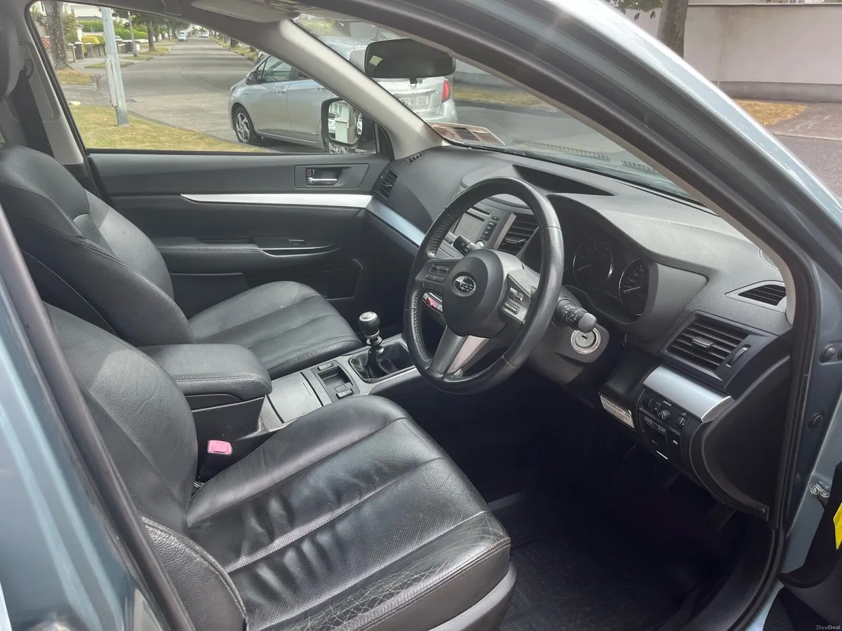 Subaru outback 2.0td se 5dr - Image 6