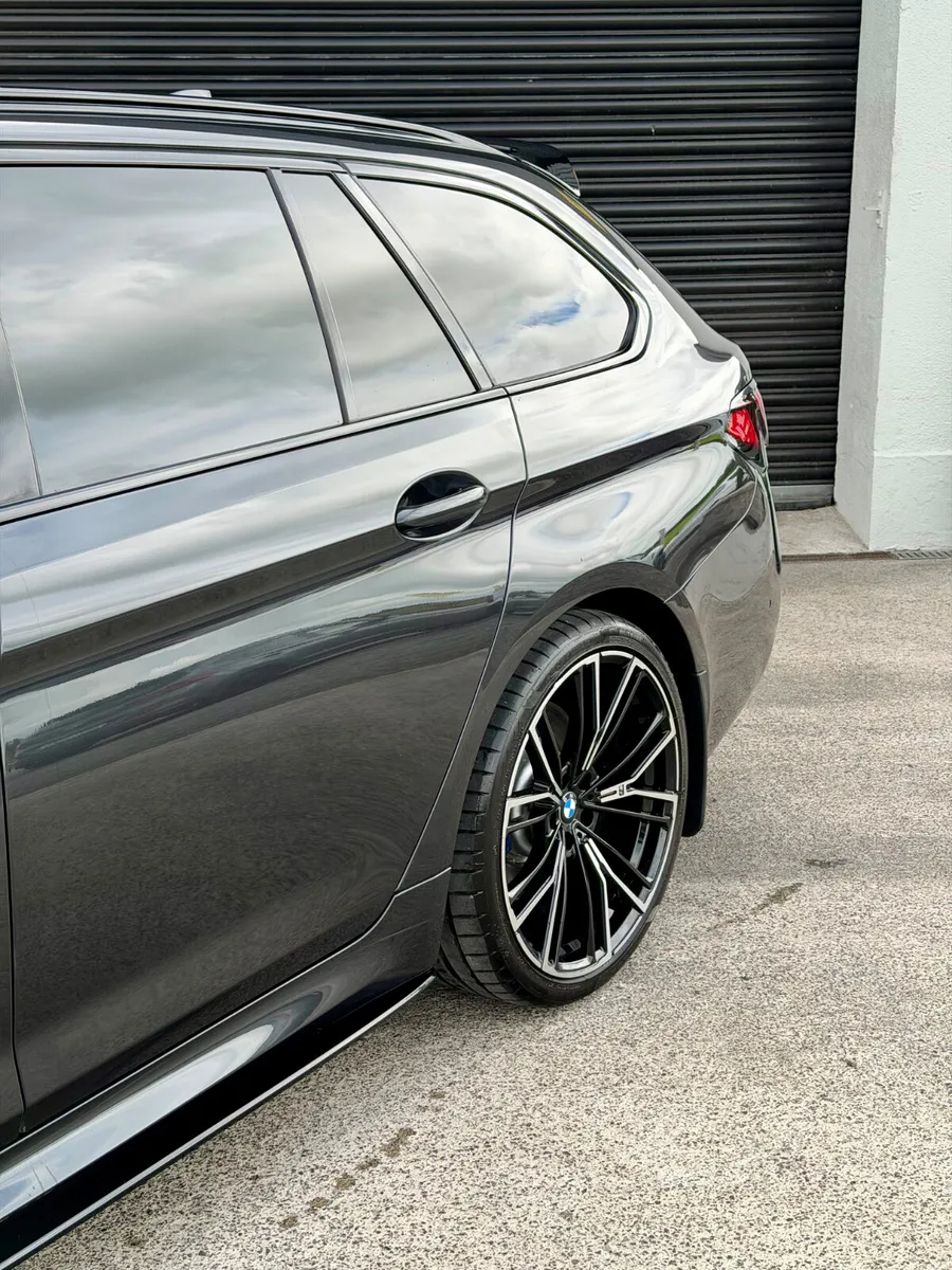 2021 BMW 520D MSPORT PRO MEGA SPEC MPERFORMANCE - Image 5