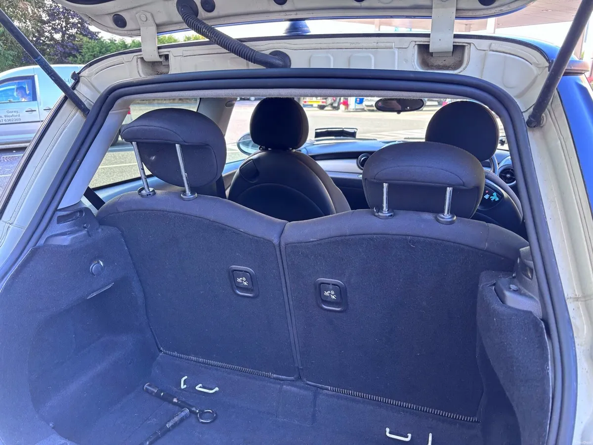 Mini Cooper - Image 6