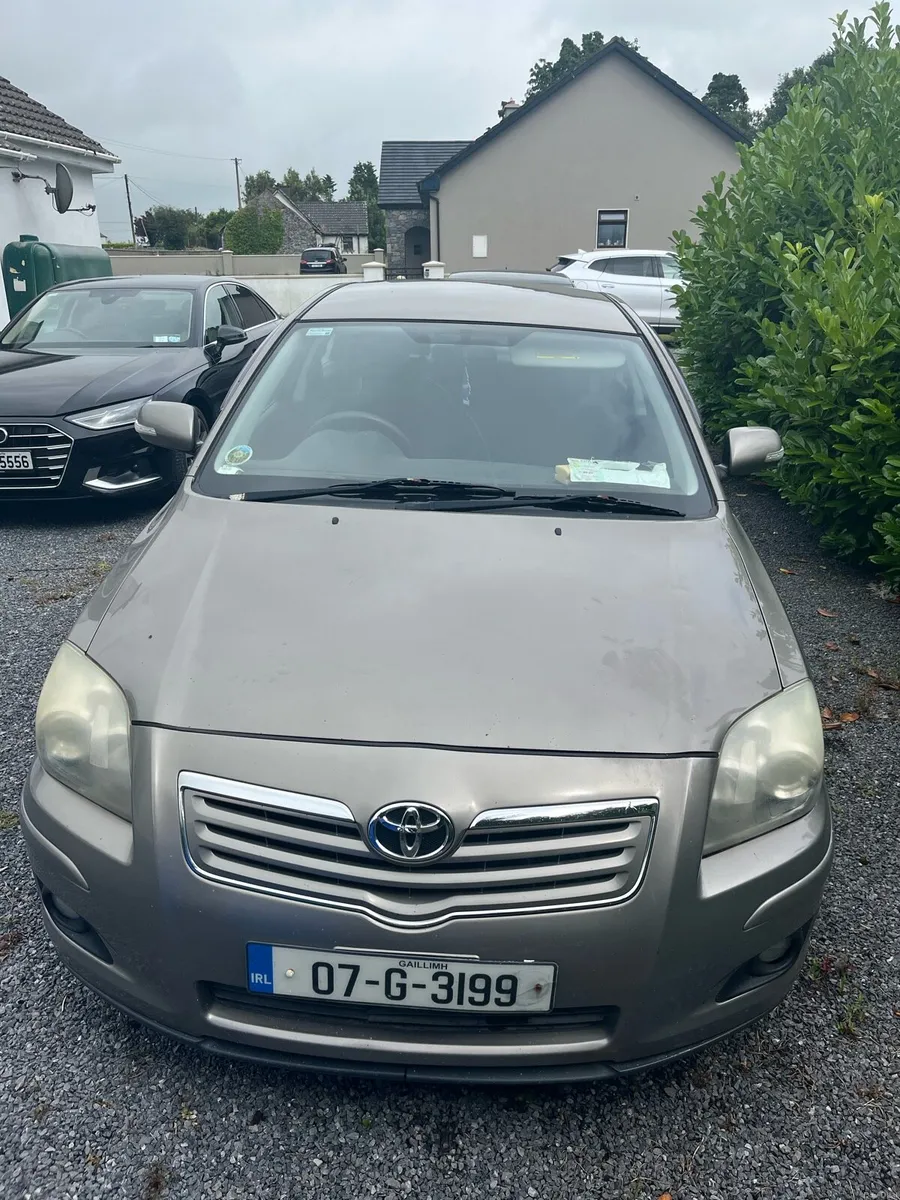 Toyota Avensis - Image 1