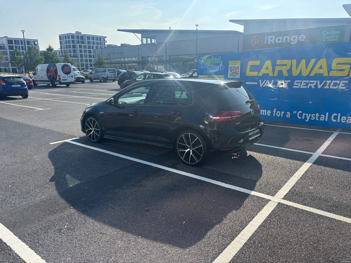 Volkswagen golf GTD automatic - Image 4