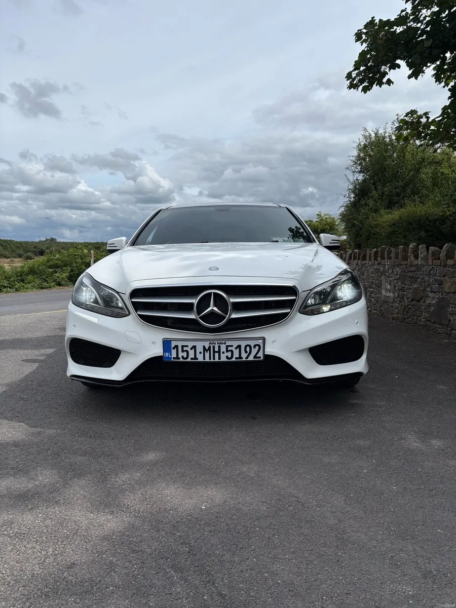 Mercedes e220 Amg premium - Image 2