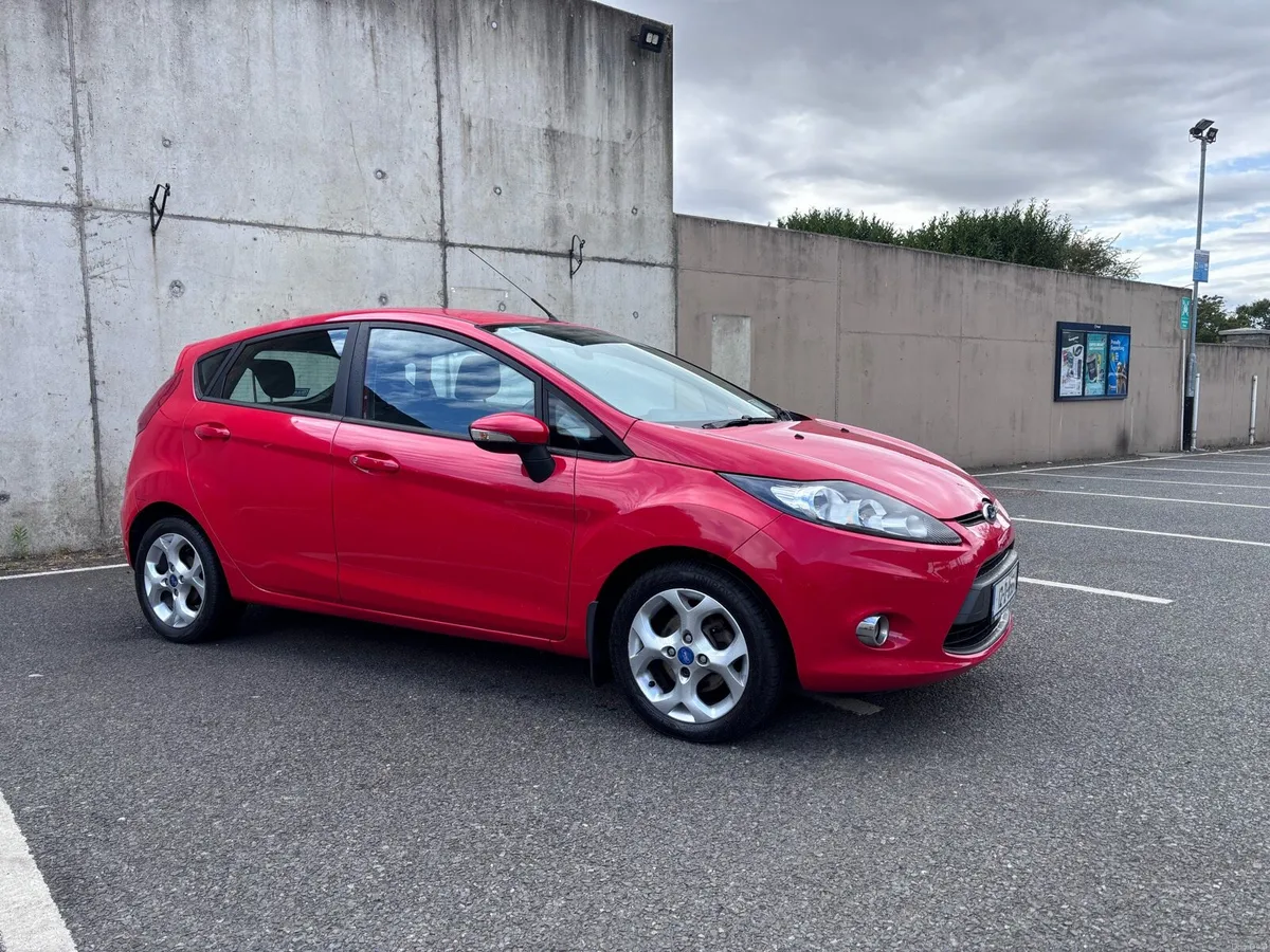 Ford fiesta - Image 5