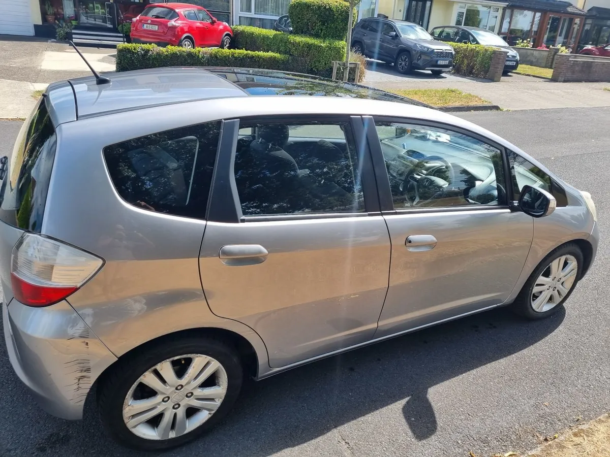 Honda Jazz 2010 - Image 2