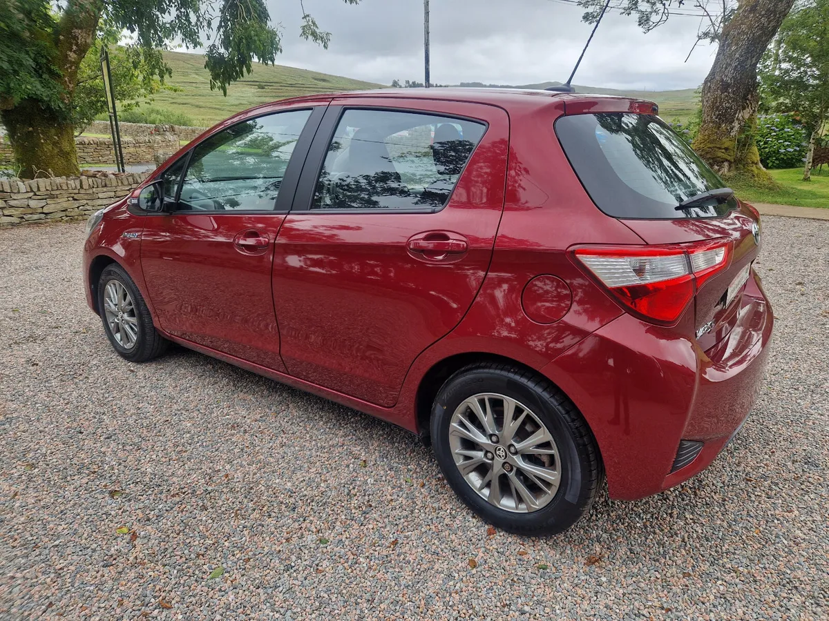 Toyota Yaris 2017 - Image 6
