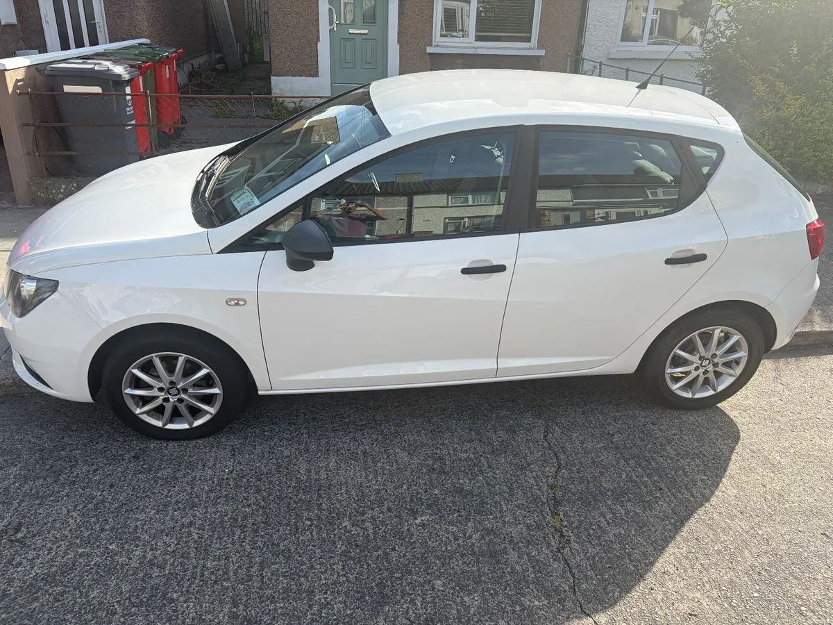 SEAT Ibiza 2014 - Image 1