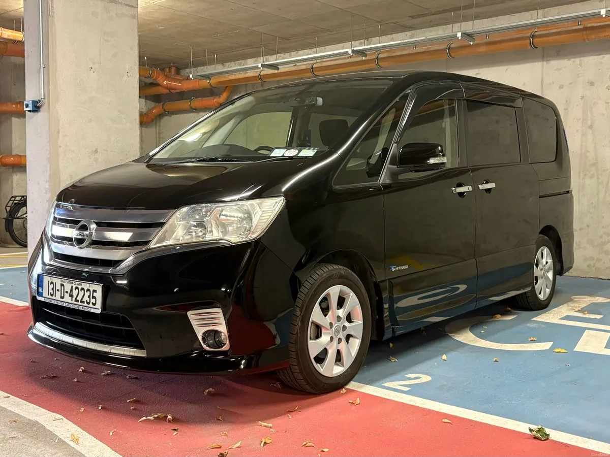 Nissan Serena 2.0 Petrol S-Hybrid, 2013 - Image 3