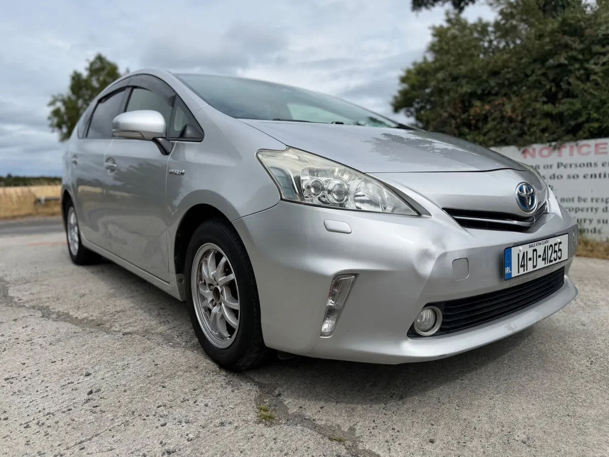 141 Toyota Prius Alpha 1.8 Petrol Hybrid New NCT - Image 3
