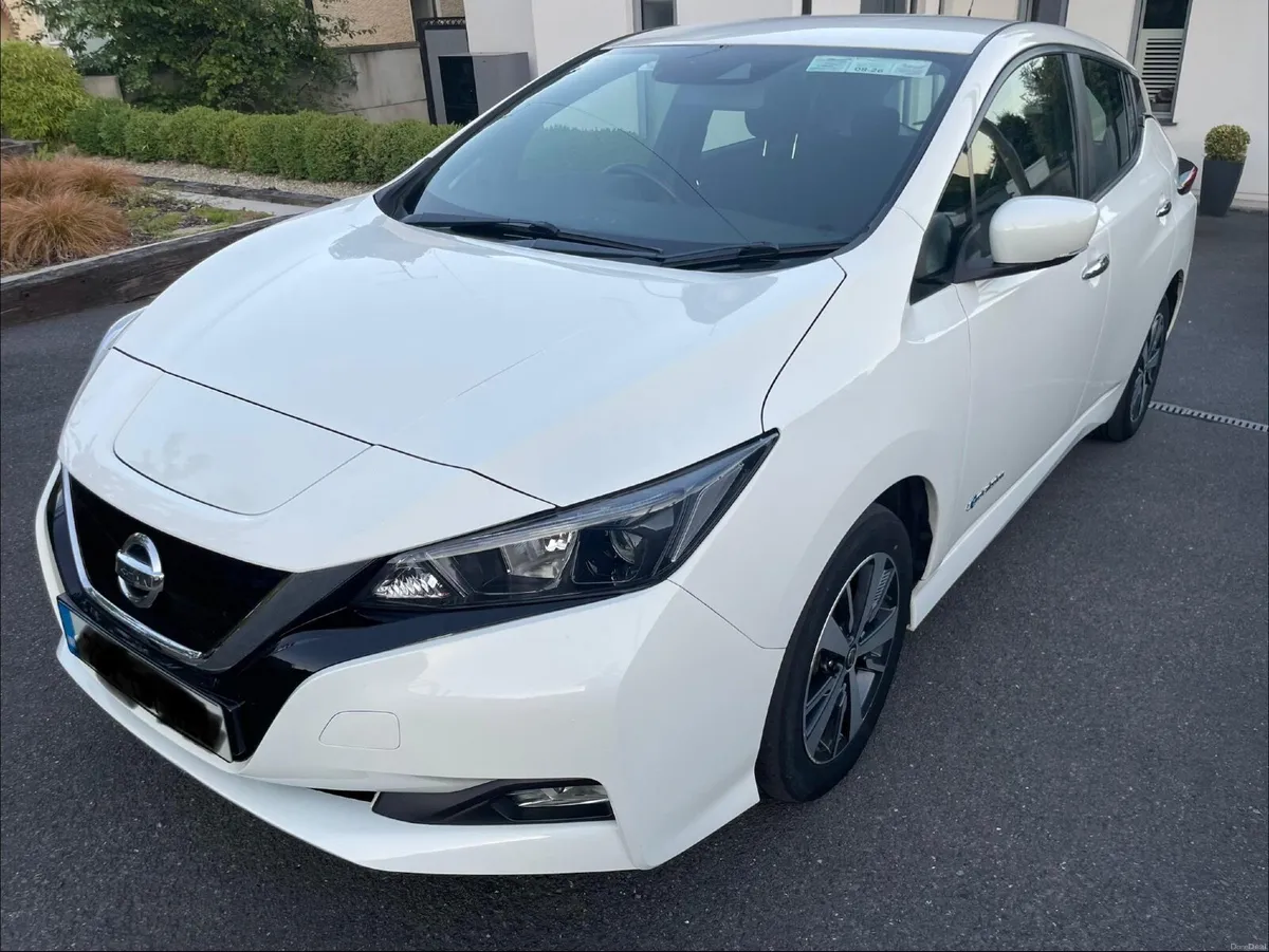 Nissan Leaf 2020 SV Acenta FSH - Image 4
