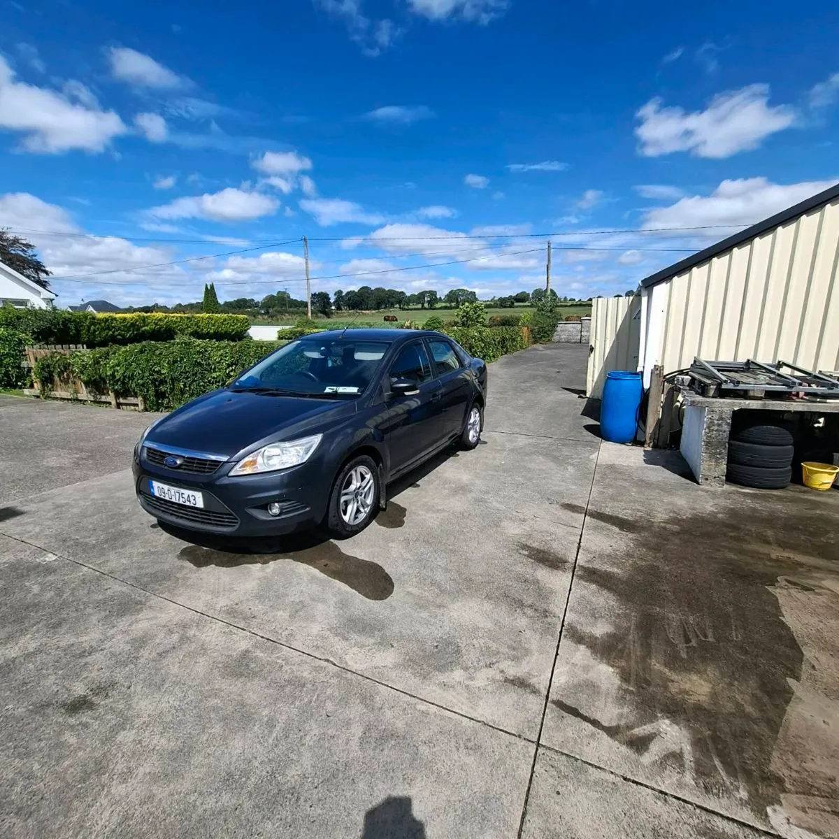 Ford focus saloon - Image 2