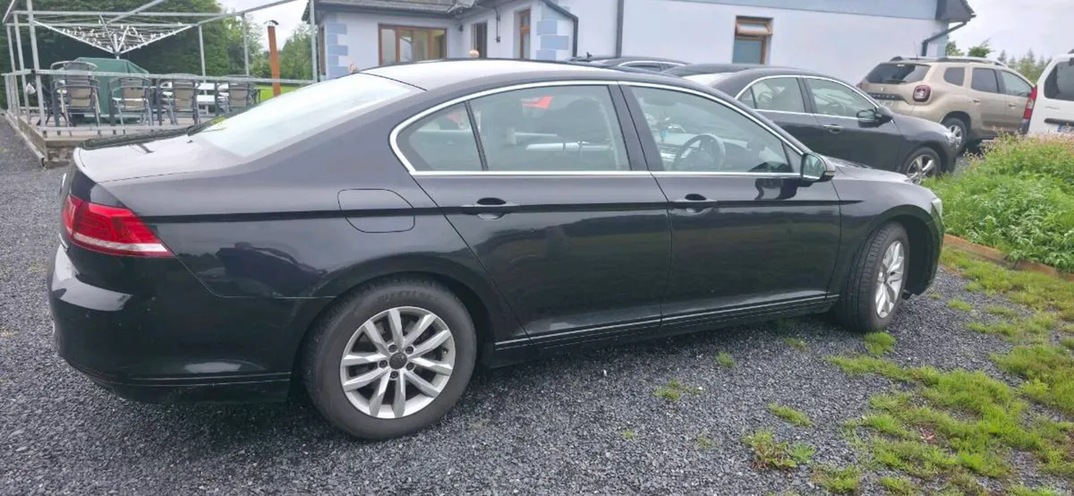 Volswagen Passat 2.0L Bluemotion - Image 4