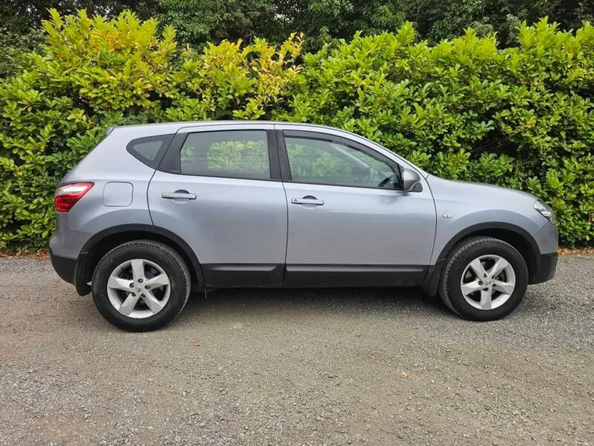 2013 Nissan Qashqai AUTOMATIC - Image 2