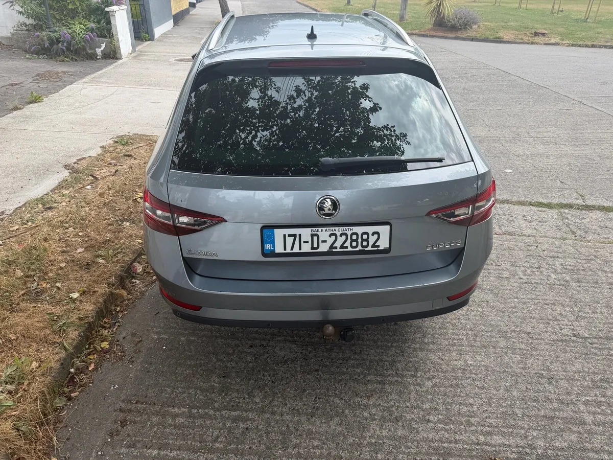 Skoda superb 190mph 2L - Image 3