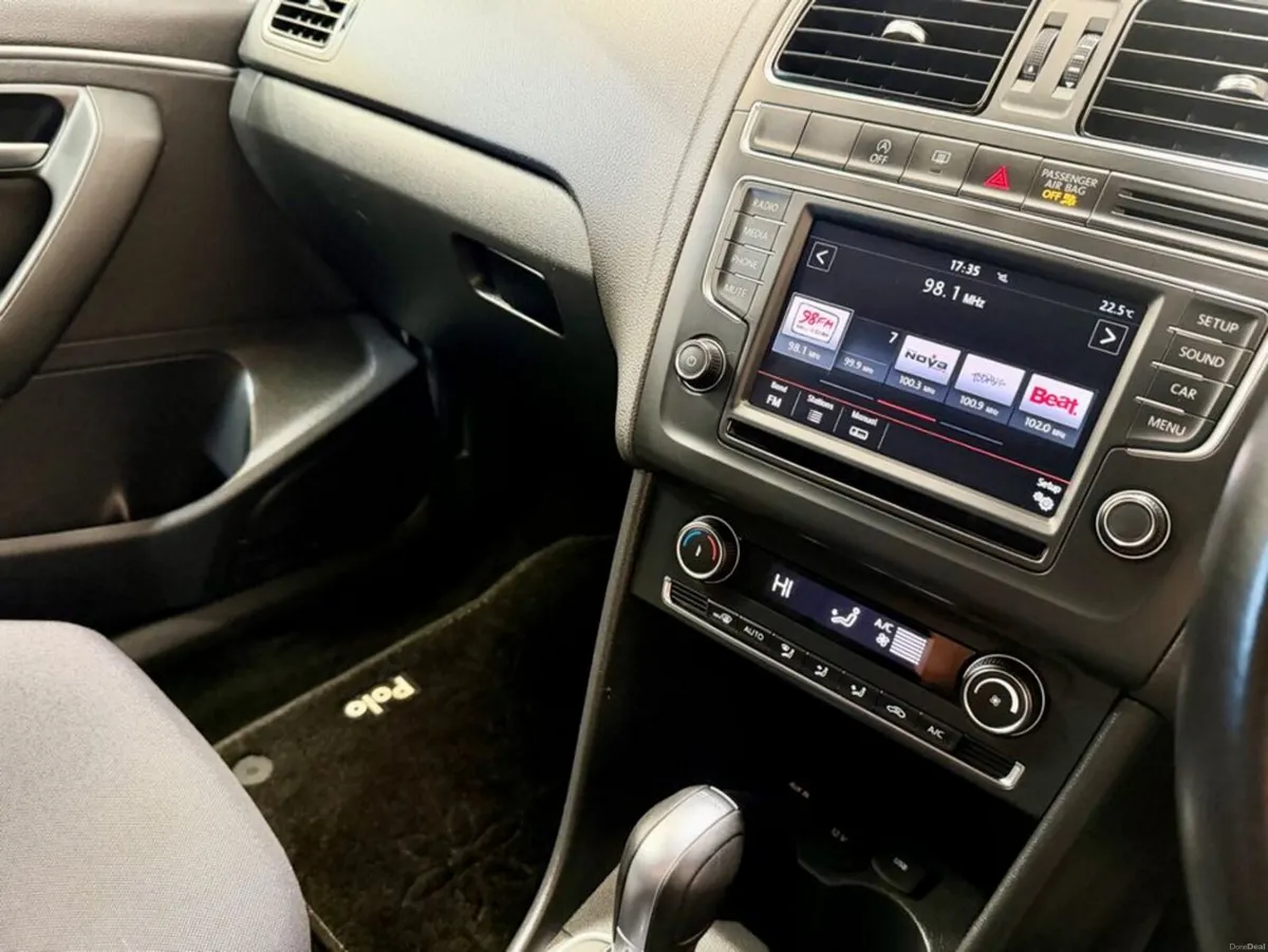 Volkswagen Polo DBA-6RCJZ - Image 3
