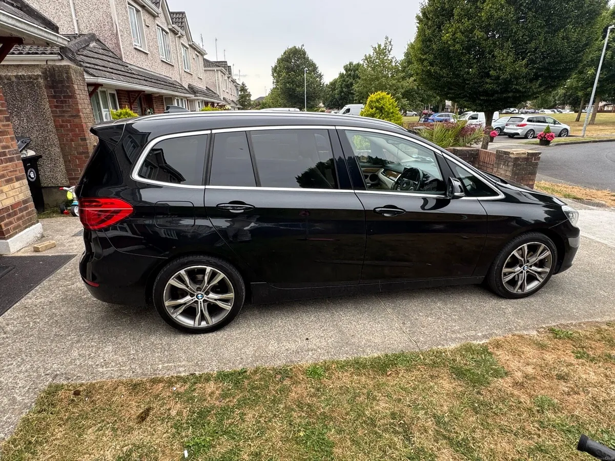 BMW 218D  7 seater - Image 2
