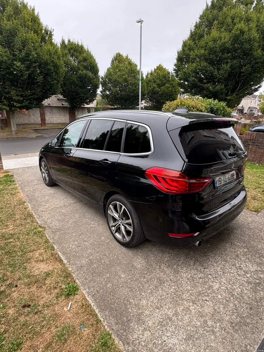BMW 218D  7 seater - Image 3