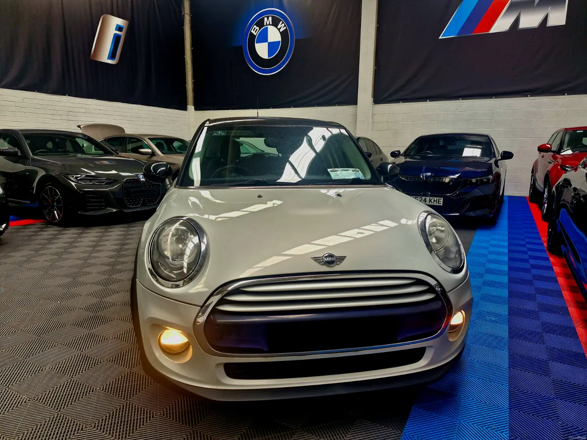 MINI 1.5 D 5DR AUTO  COOPER - Image 2