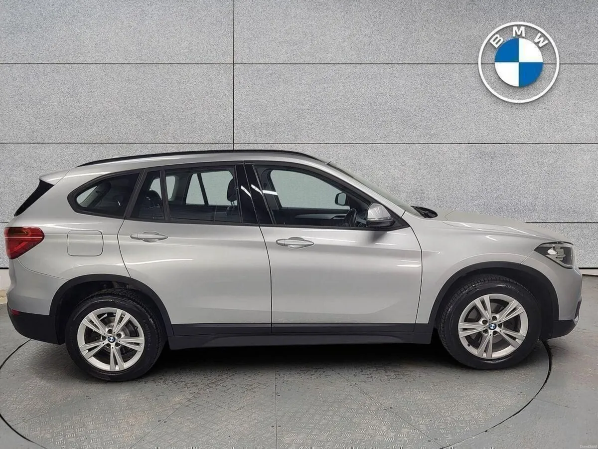 BMW X1 sDrive18i SE - Image 3
