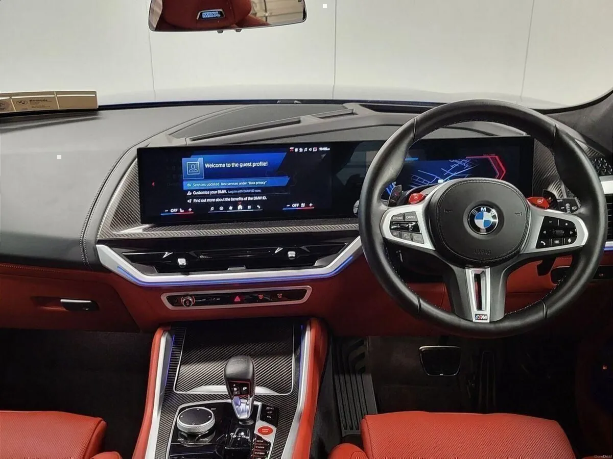 BMW XM 50e - Image 4