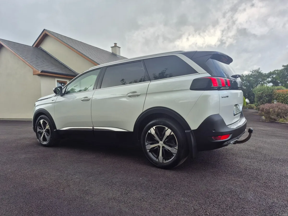 2020 PEUGEOT 5008 GT 2.0 DIESEL – TOP SPEC - Image 6