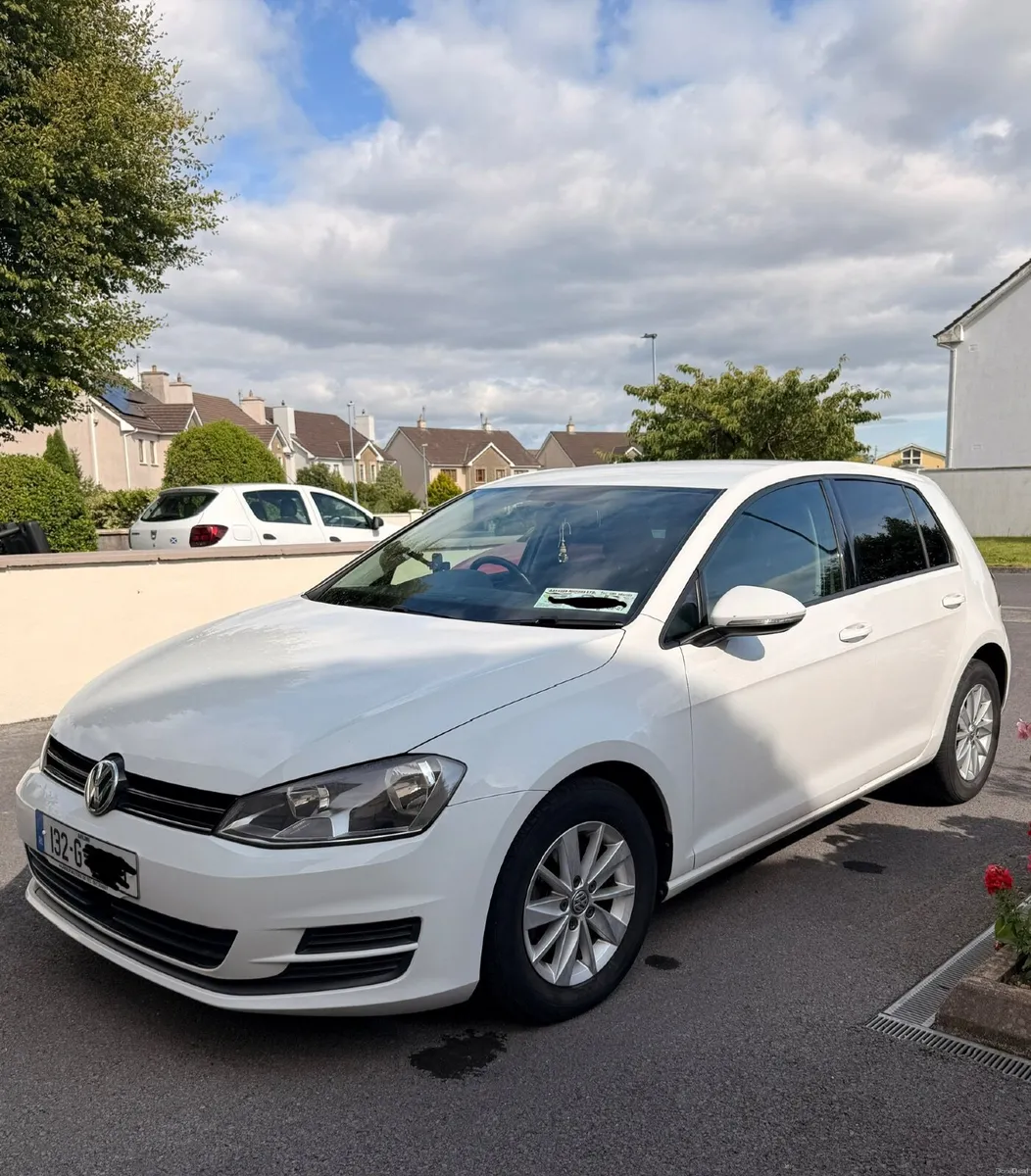 Volkswagen Golf 2013 - Image 1