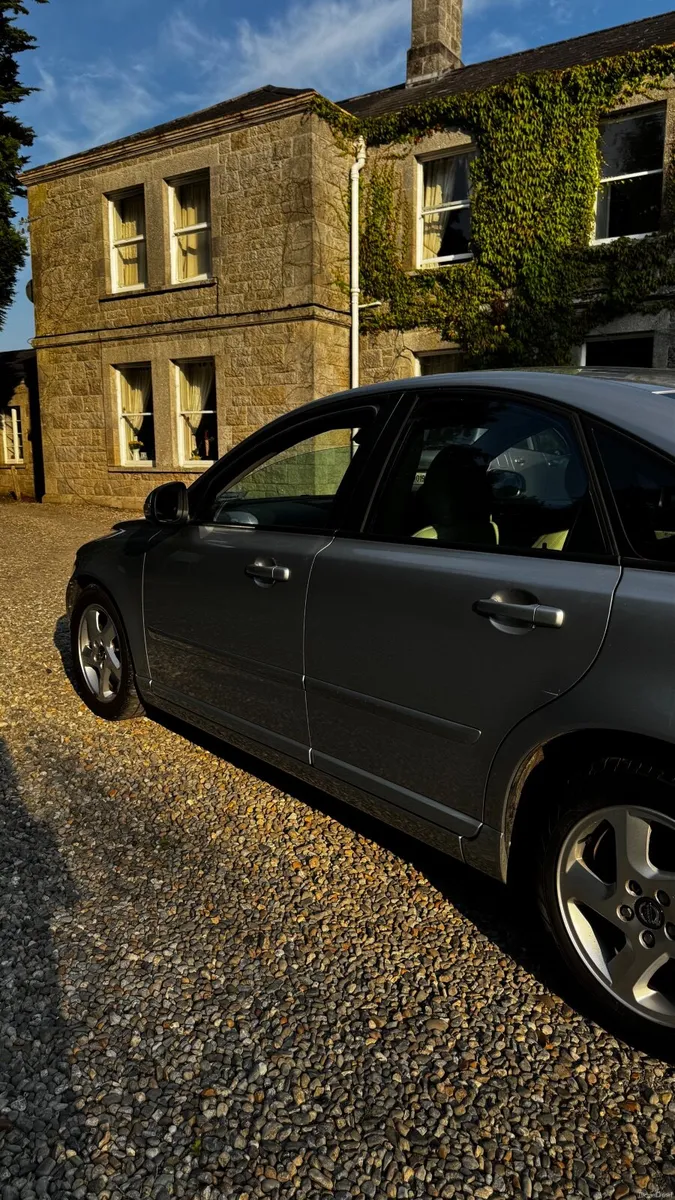 Volvo S40 2012 *LOW KMS* - Image 5