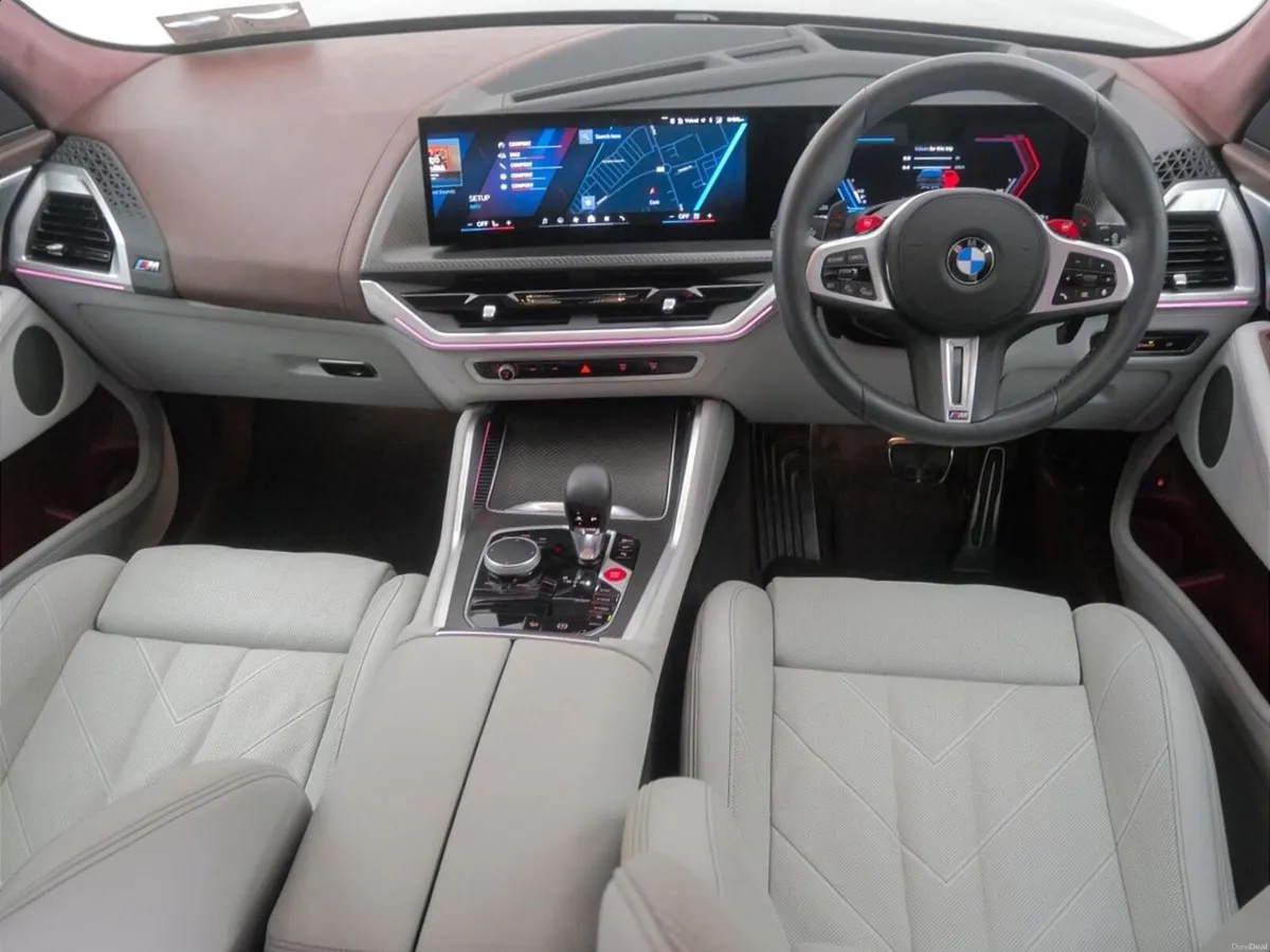 BMW XM 50e - Image 4
