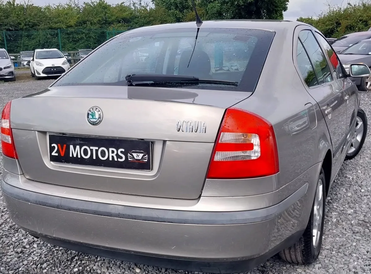 🔵 Skoda Octavia DUAL ZONE 1.4 5DR 80BHP LOW KM - Image 5