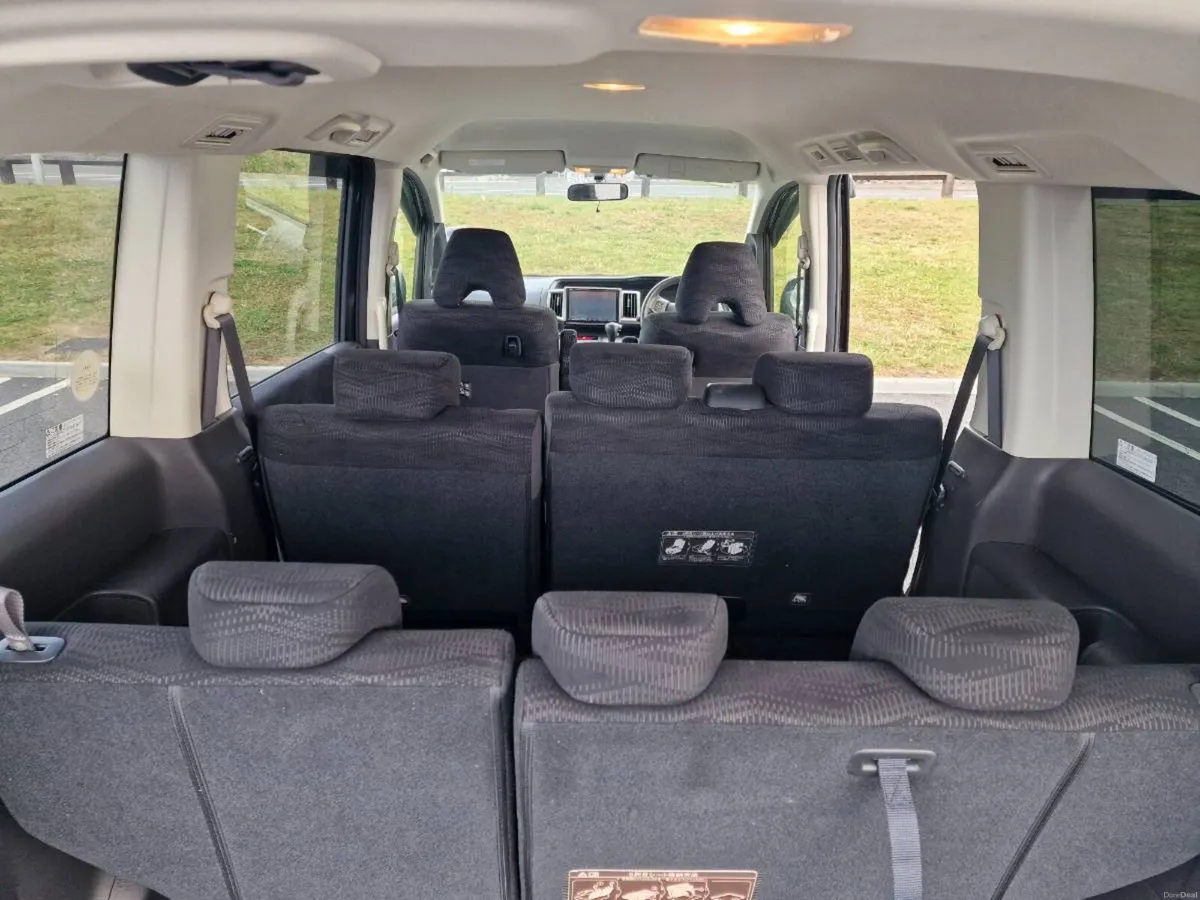 2013 Honda Stepwagon 2.0L Automatic 105k km 8seats - Image 4