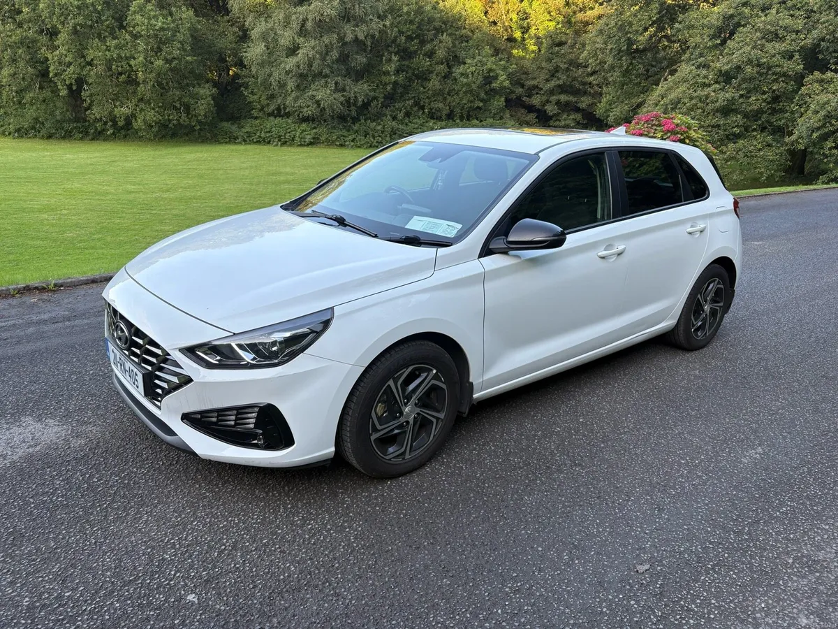 2021 HYUNDAI I30 1.6 CRDi DELUXE MODEL NCT&TAX - Image 3