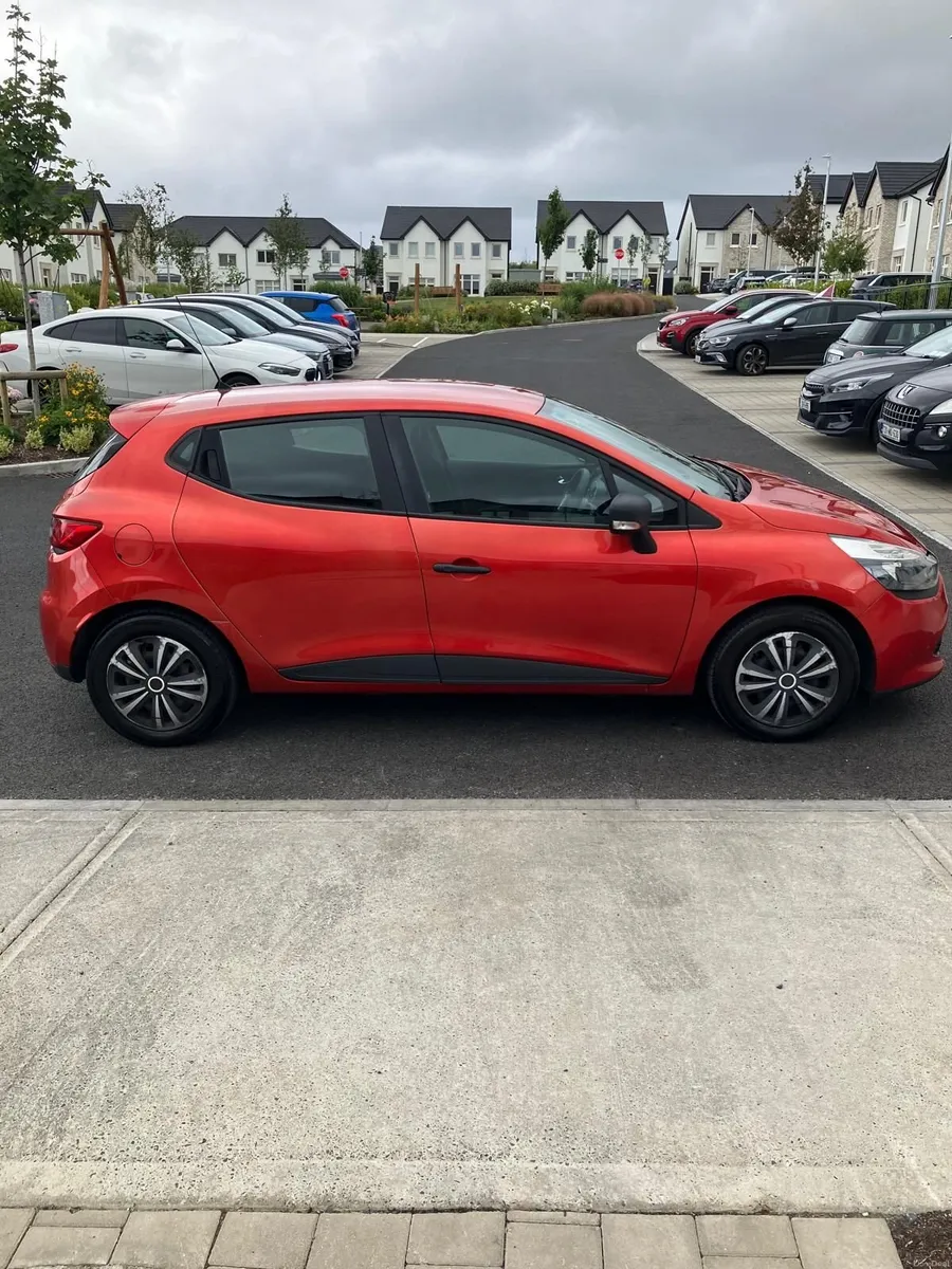 Renault Clio 2013 - Image 2