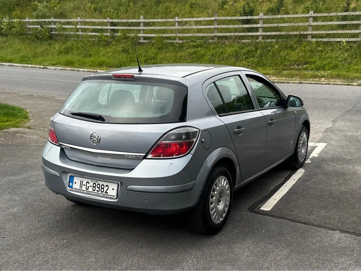 2011 Vauxhall Astra - Image 3