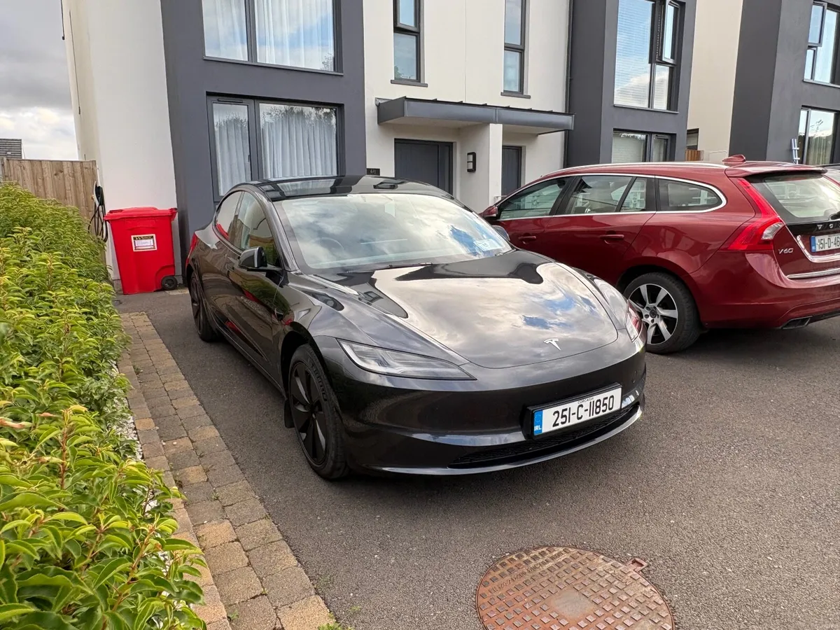 2025 Tesla Model 3 Premium RWD - Image 2
