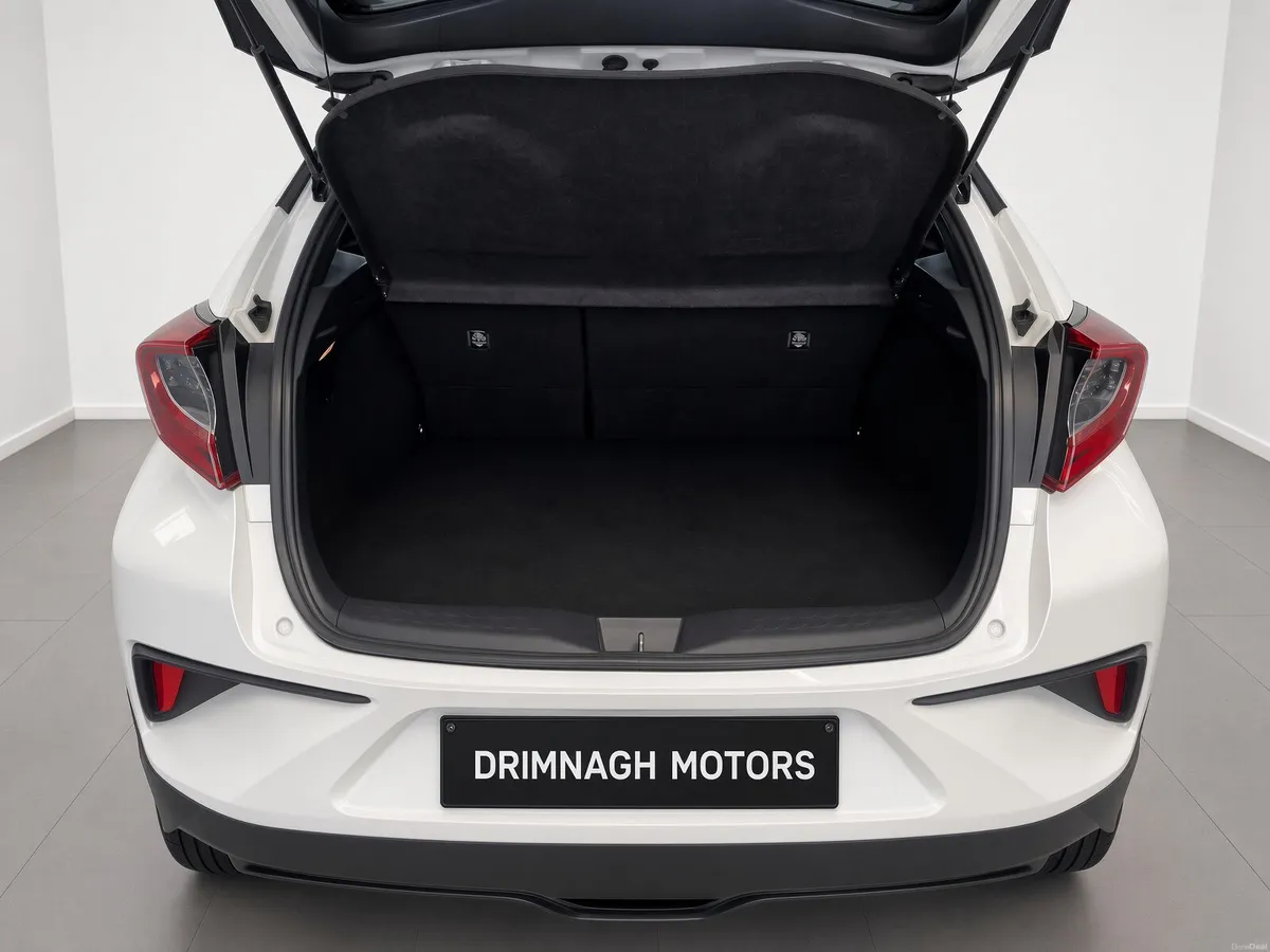 Toyota CHR Hybrid sport - Image 3