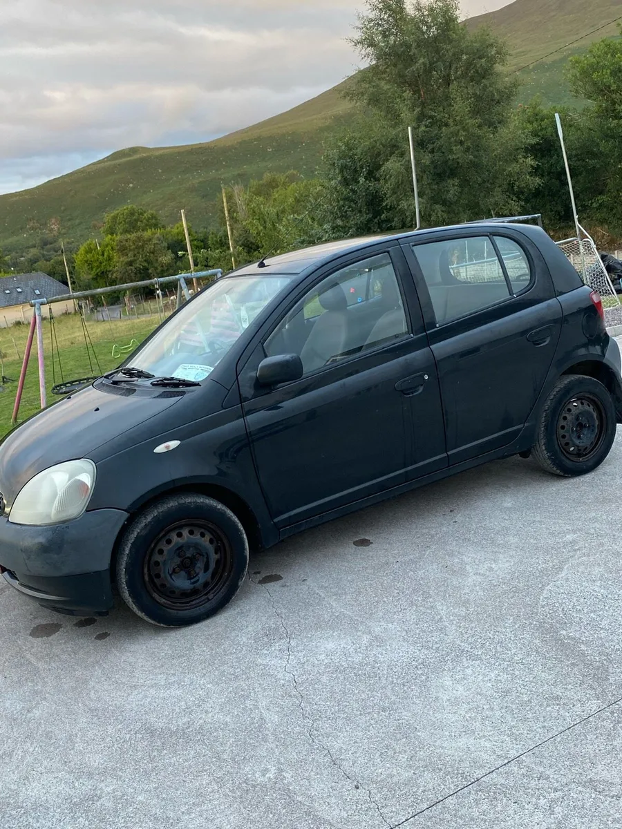 Toyota Yaris - Image 2