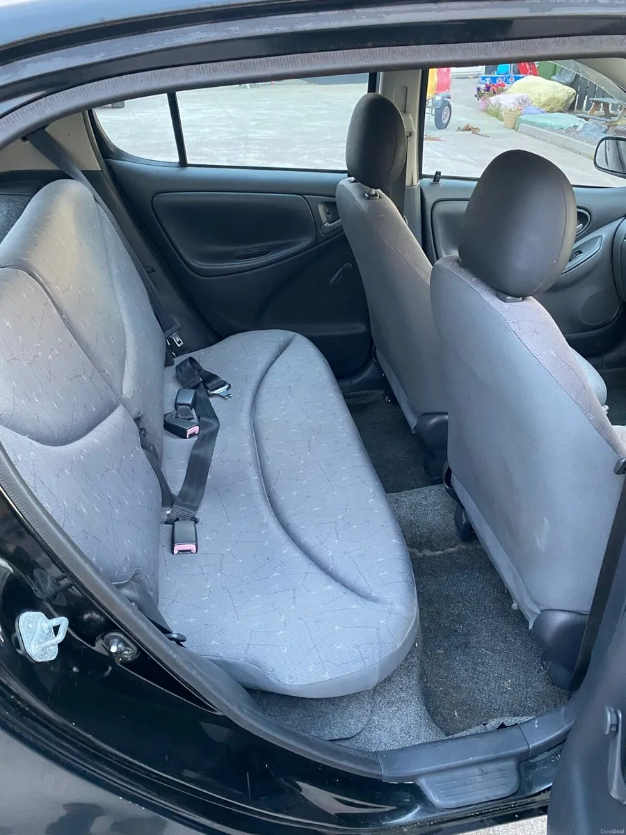 Toyota Yaris - Image 6