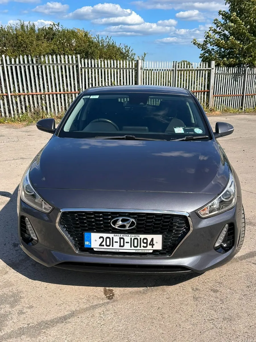 Hyundai i30 fastback 2020 - Image 1