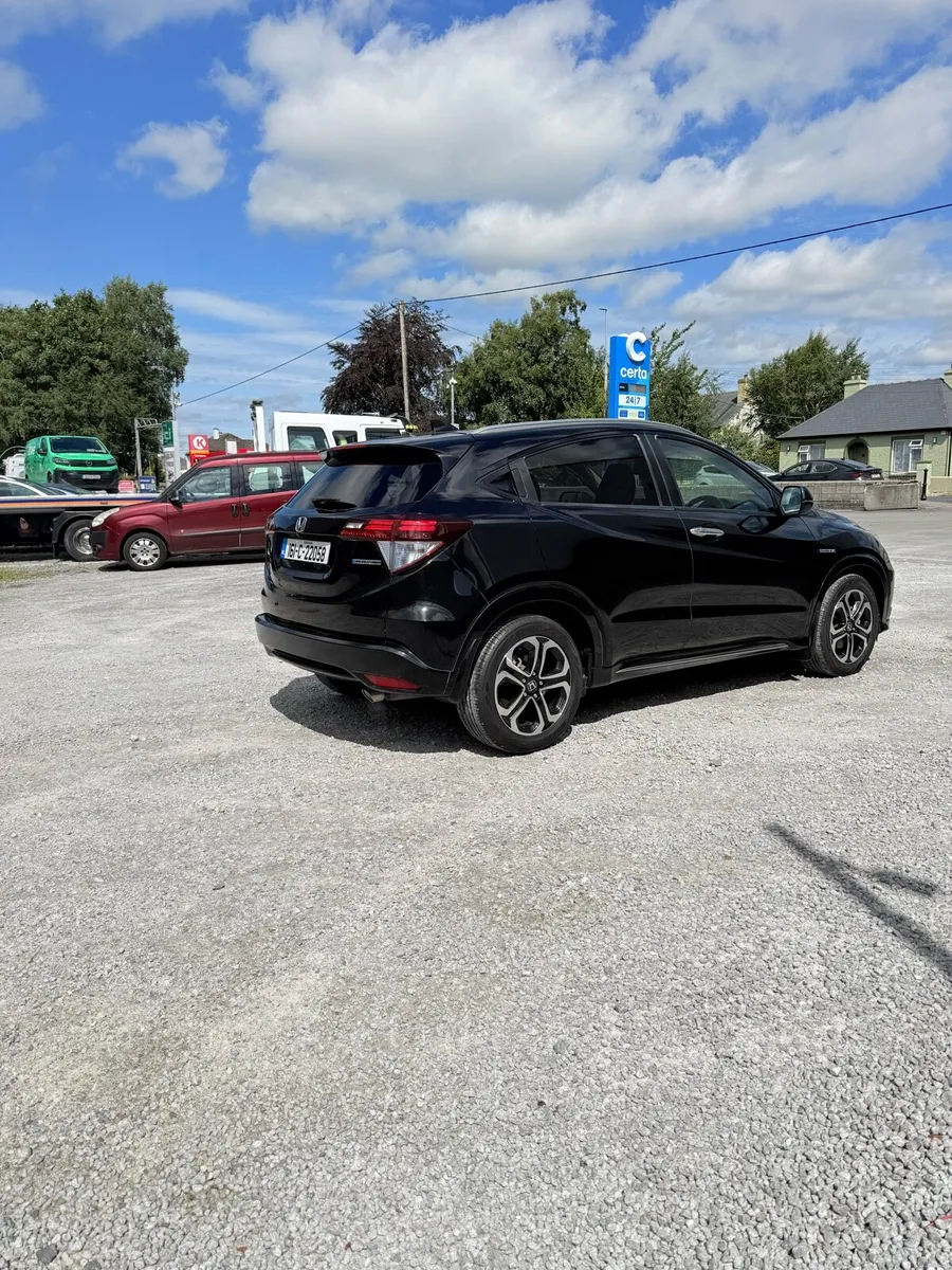2016 Honda Vezel(HR-V)1.5Hybrid Automatic 47000km - Image 4