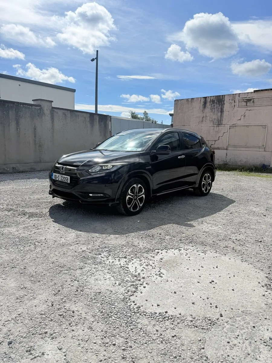 2016 Honda Vezel(HR-V)1.5Hybrid Automatic 47000km - Image 2