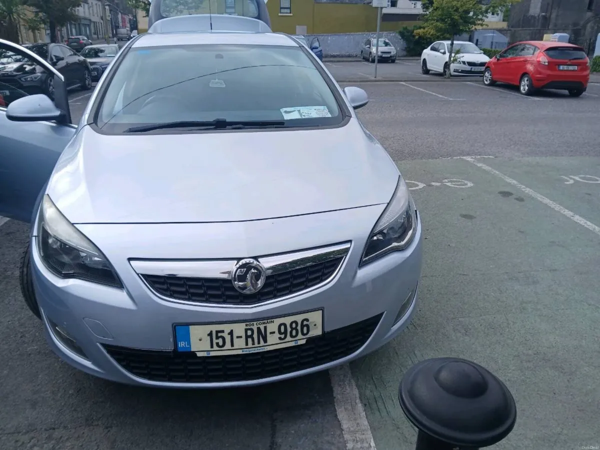 Vauxhall Astra Low Mileage - Image 3