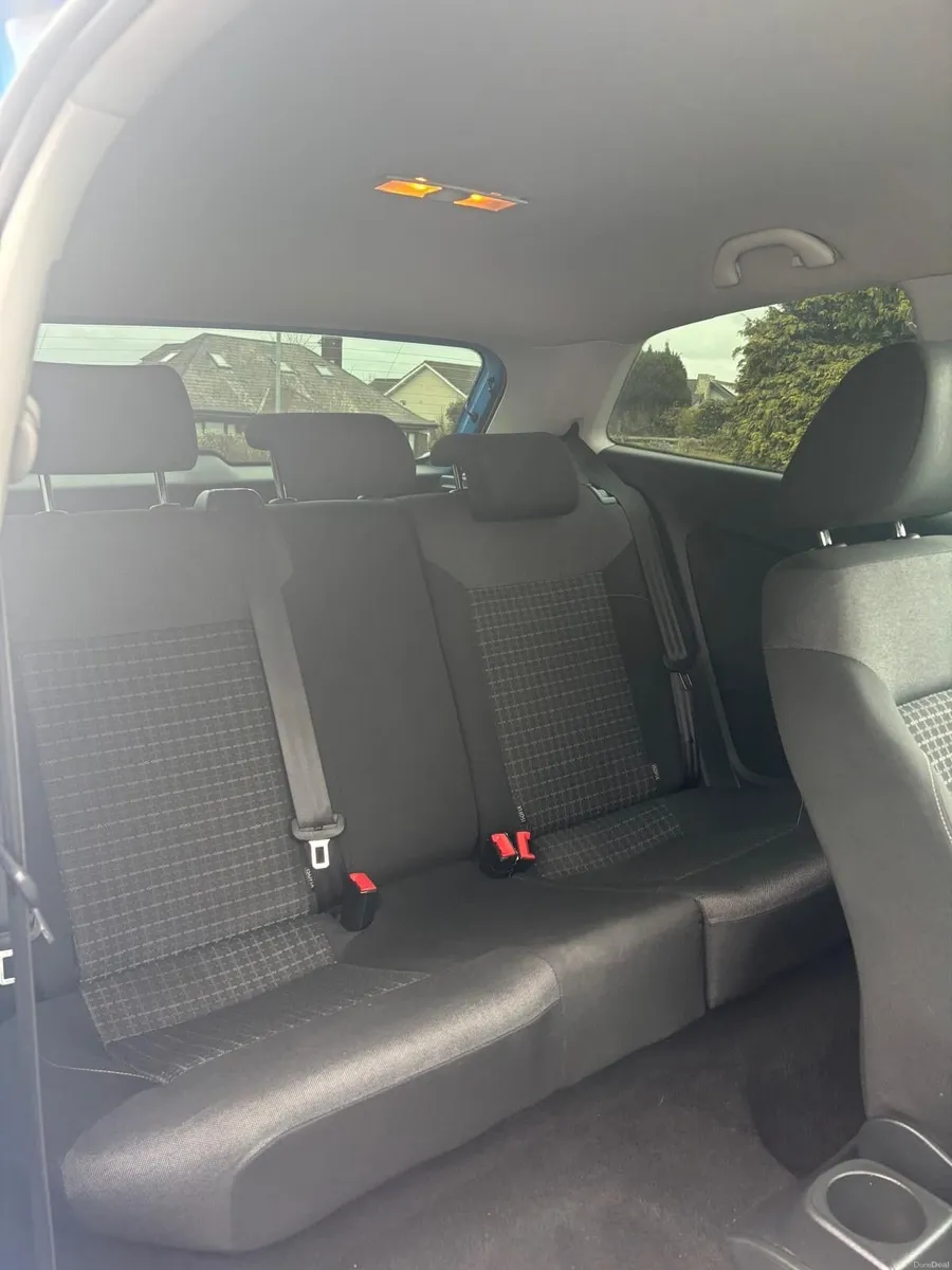 Volkswagen Polo 2015 (New NCT) - Image 2