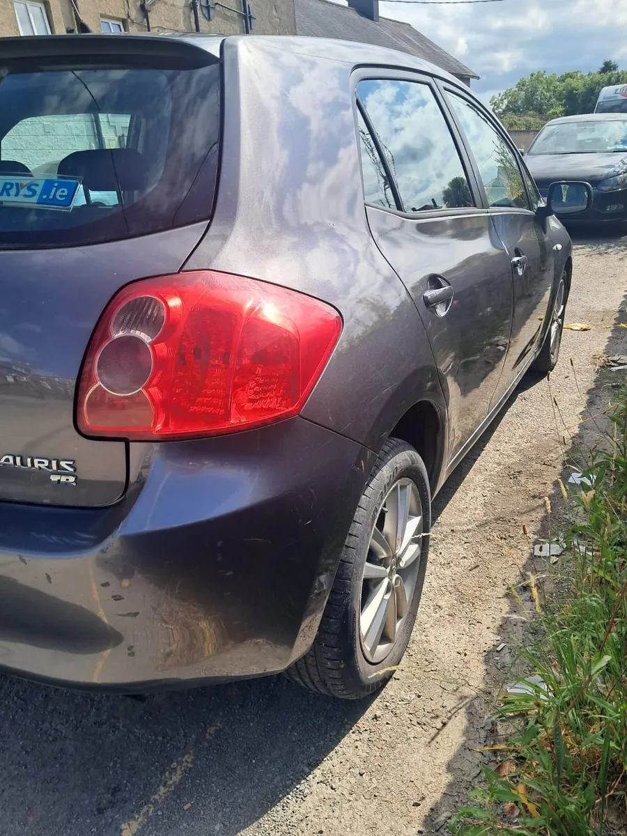 Toyota Auris 2009 - Image 5