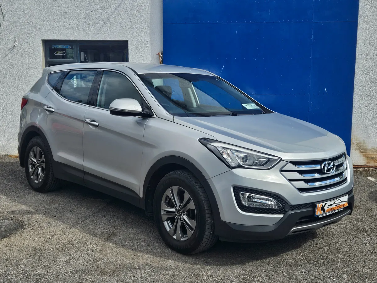 Hyundai Santa Fe 2016 7 seater - Image 2
