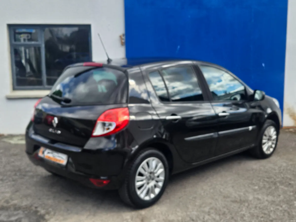 2011 Renault Clio | Only 69,000 kms, 1.2 Petrol - Image 3