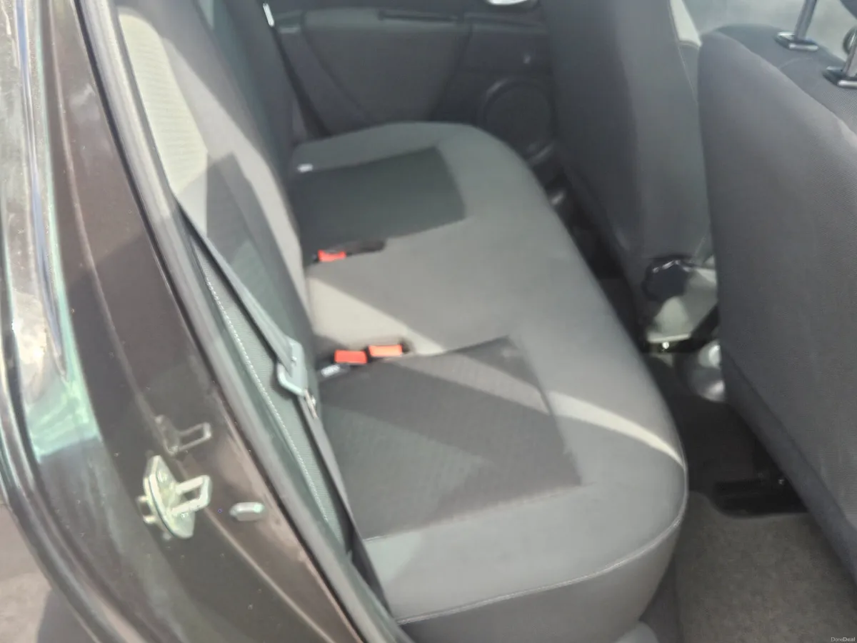 2011 Renault Clio | Only 69,000 kms, 1.2 Petrol - Image 6